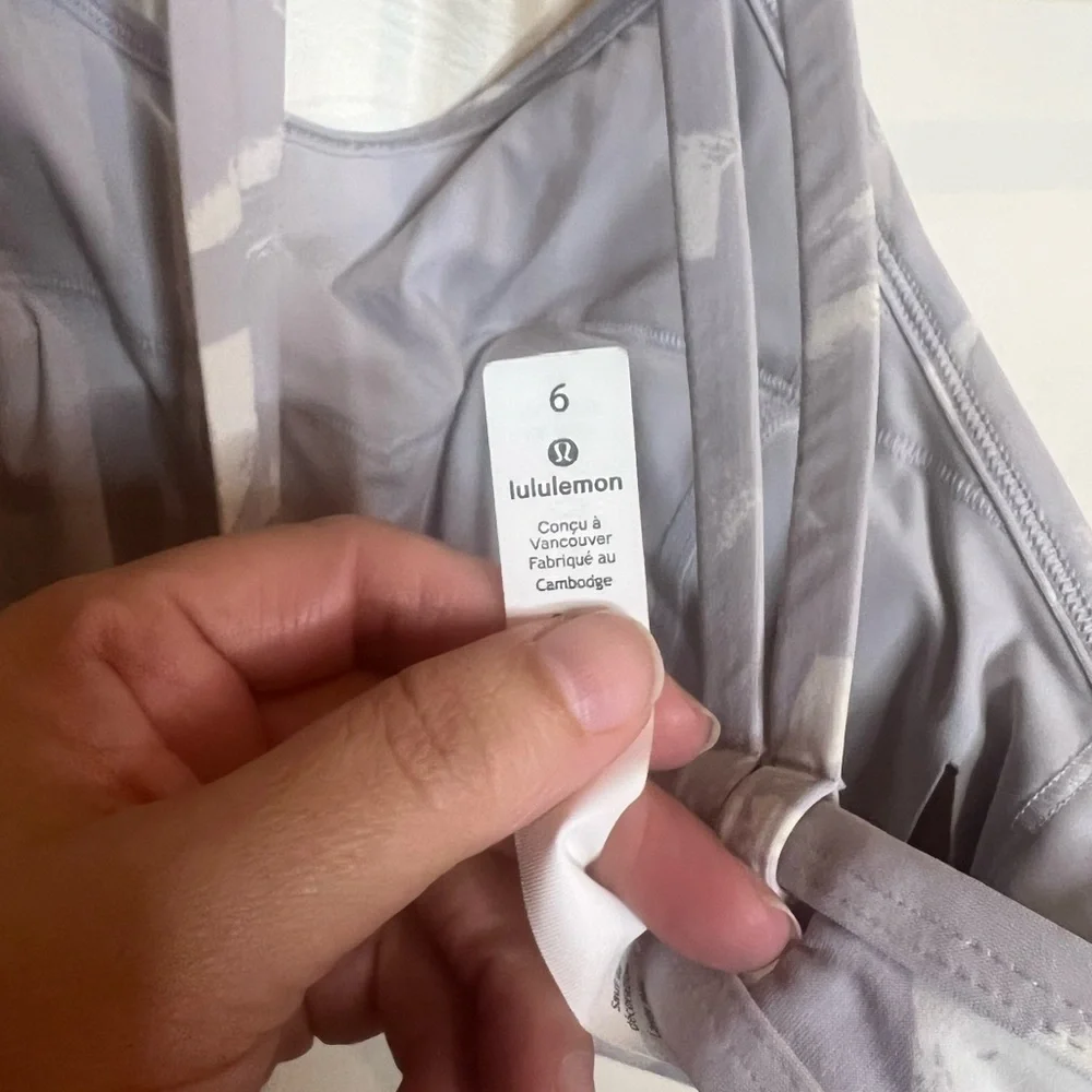 Lululemon See The Sea Swim Top size‎ 6
